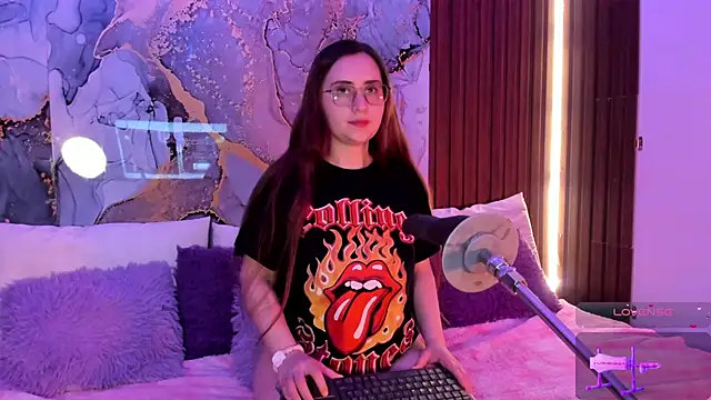 centaurigirl online show from November 9, 2:51 am