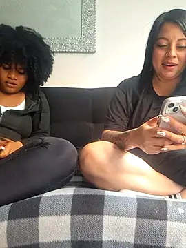 DANIELA MICHEL online show from March 4, 2:34 pm