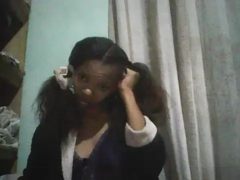 Snapshot of Antsoalie chatting on September 18, 6:23 am Antsoalie online show from September 18, 6:23 am