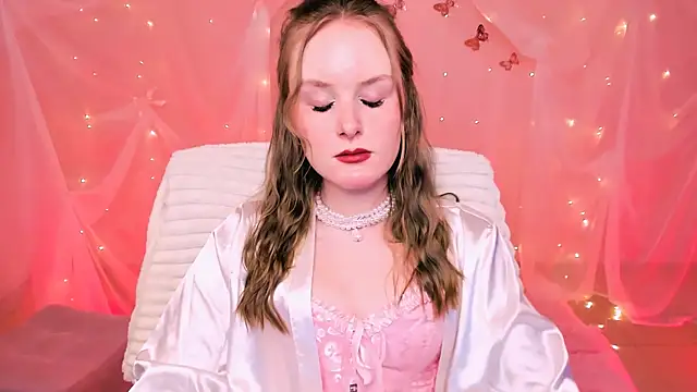 VivienLeeigh online show from May 11, 4:04 pm
