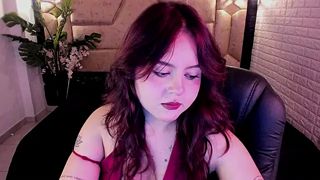 crimson tati  online show from May 7, 6:06 am
