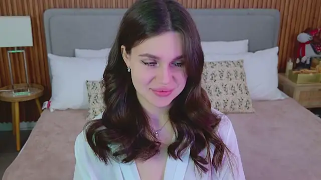 RihannaRose online show from November 29, 5:28 pm