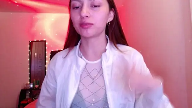 holy juli online show from May 9, 3:30 am