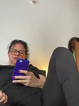 Sharongirl07 online show from May 13, 7:19 pm