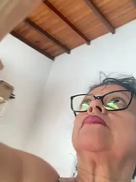 Sharongirl07 online show from May 5, 3:59 pm