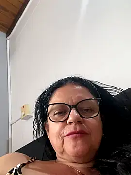 Snapshot of Sharongirl07 chatting on September 12, 2:02 pm Sharongirl07 online show from September 12, 2:02 pm