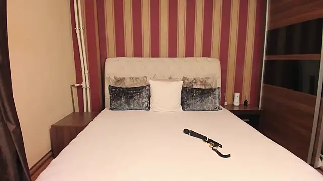 AshPage online show from November 1, 9:19 pm