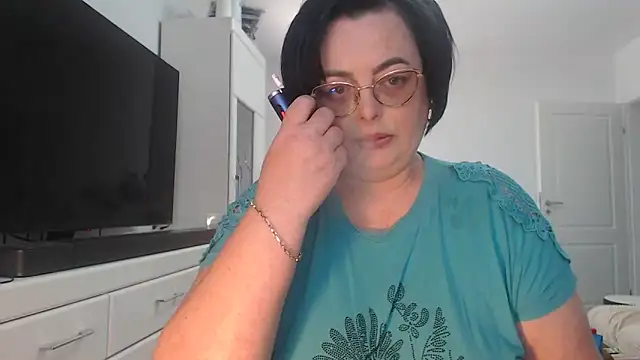 Amandamuller1982 online show from May 11, 9:33 am