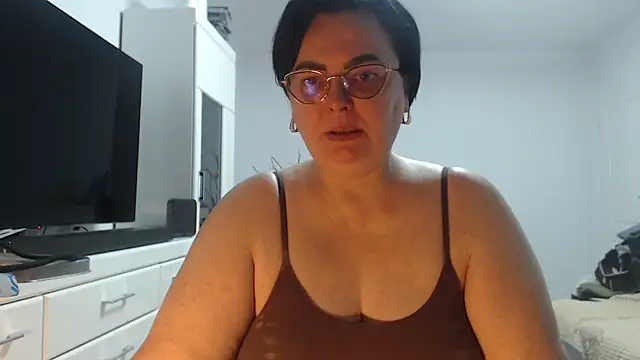 Amandamuller1982 online show from March 20, 10:25 pm