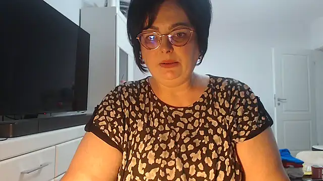 Amandamuller1982 online show from May 21, 2:48 pm