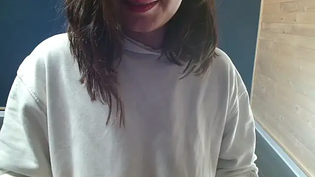 Snapshot of NovaBabe21 chatting on October 8, 8:18 am NovaBabe21 online show from October 8, 8:18 am