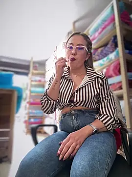 VIOLETA-25  online show from May 14, 4:35 pm