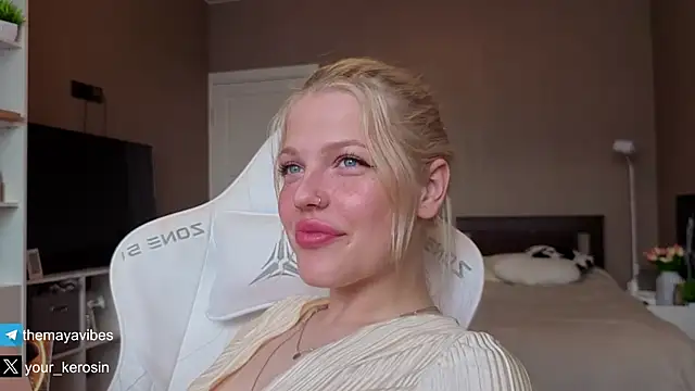 Maya Rave online show from May 21, 4:10 am