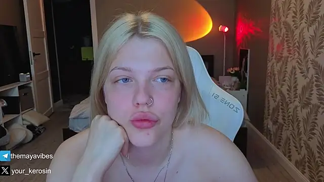Maya Rave online show from May 14, 3:56 am