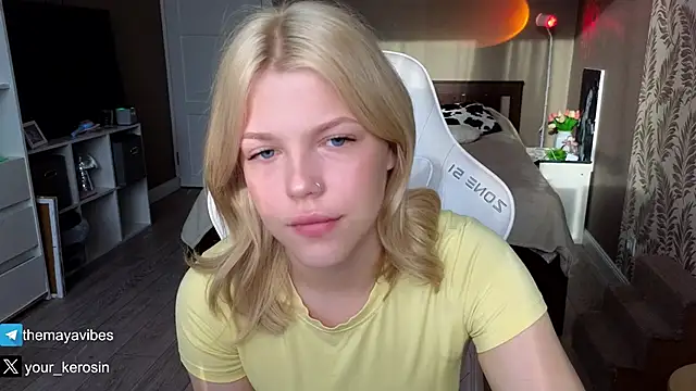 Maya Rave online show from May 7, 3:44 am