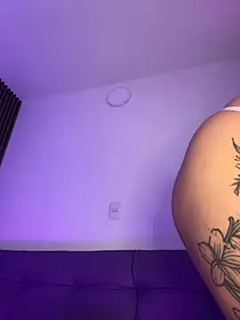 luccianagreyy online show from May 12, 12:01 pm