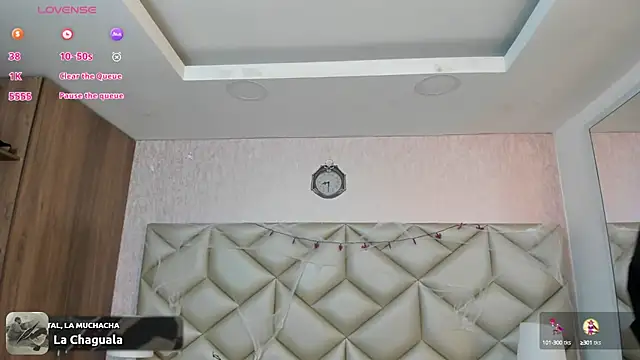 Im gaia online show from October 9, 12:42 pm