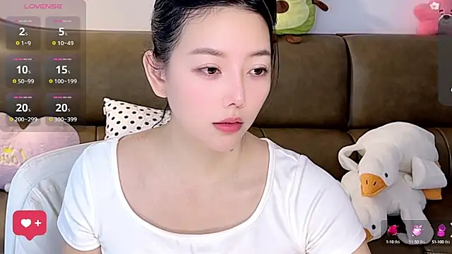 ziyu111 online show from September 20, 5:39 am