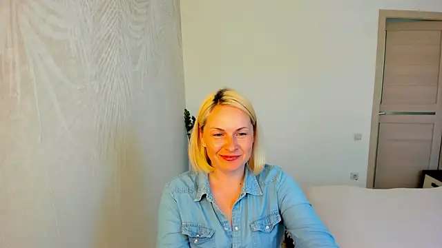 Alicee Gracee online show from May 22, 10:35 am