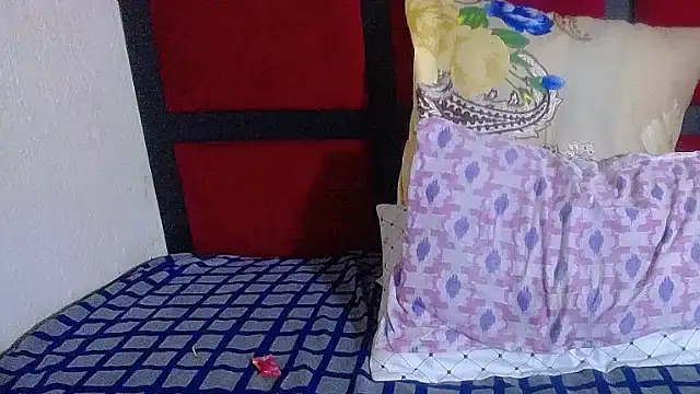 MaximTease24 online show from October 25, 11:44 pm