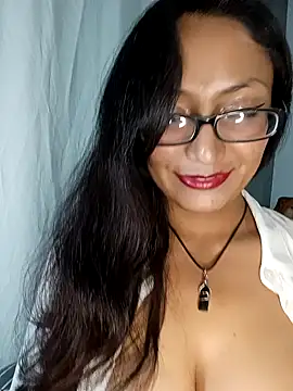 Lucy Chery online show from April 30, 1:33 am