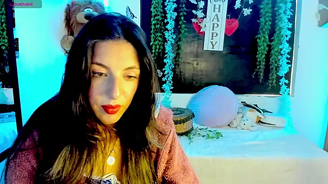 queen-natty online show from July 17, 2:32 pm