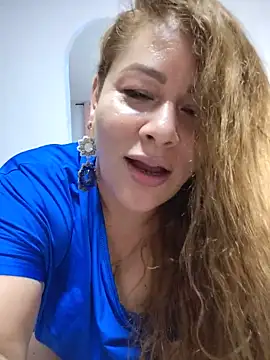 SluttyMilf79 online show from May 10, 8:38 am
