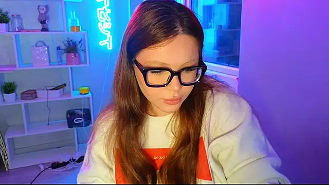 CutiePie3 online show from March 13, 7:04 pm