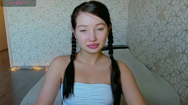 Lissa Cristal online show from May 19, 12:12 pm