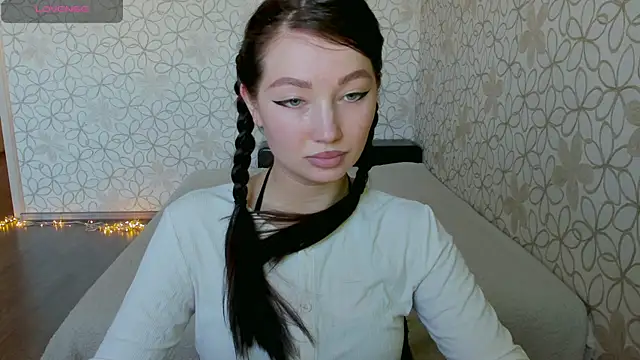 Lissa Cristal online show from May 25, 11:31 am