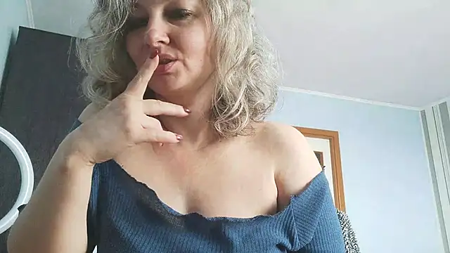 EdithManning online show from February 17, 7:51 am