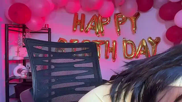 Snappy girl online show from May 15, 8:28 am