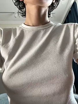 kikidoll online show from May 18, 3:27 am