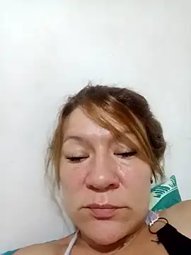 Skylar-Vox- online show from November 2, 10:07 am