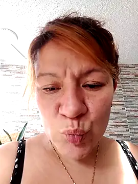 Skylar-Vox- online show from October 16, 9:50 pm