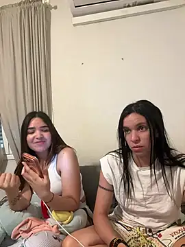 daniniescobarr online show from March 28, 12:48 pm