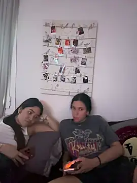 daniniescobarr online show from April 4, 6:40 pm