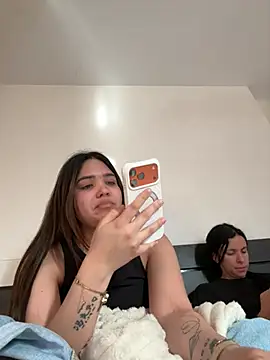 daniniescobarr online show from April 8, 4:53 pm