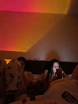 daniniescobarr online show from March 19, 9:30 pm