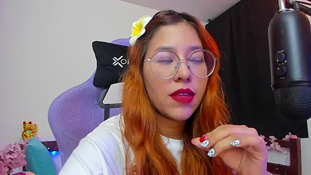  Moon Johnson online show from November 11, 2:07 am