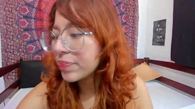  Moon Johnson online show from December 21, 9:19 pm