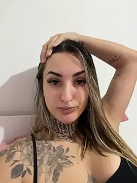 hotskinny1 online show from May 2, 3:37 pm