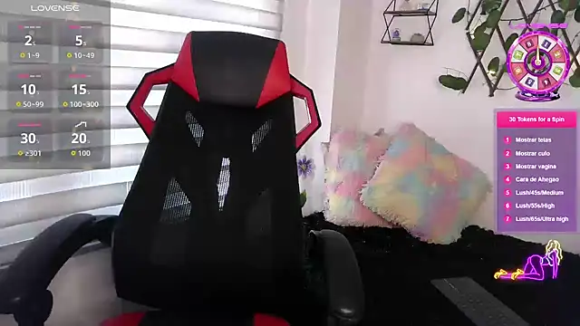 EmberEyes 999 online show from December 1, 8:44 pm