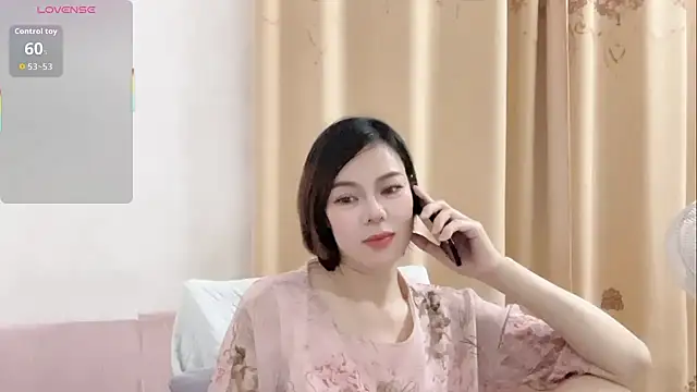 Linda-LL online show from May 21, 10:57 am