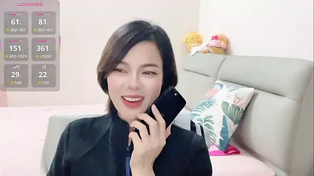Linda-LL online show from April 29, 11:13 am