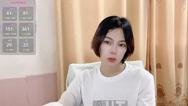 Linda-LL online show from May 15, 10:51 am