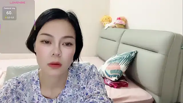 Linda-LL online show from May 10, 1:46 pm
