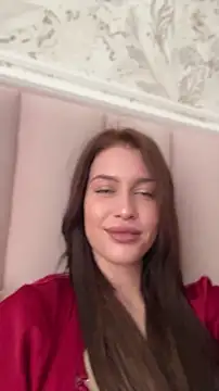 KikiWatson online show from May 15, 10:51 am
