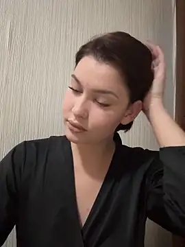 KikiWatson online show from October 9, 2:54 pm