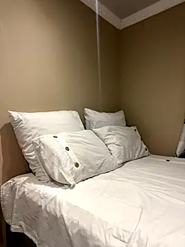 Blackcandie15 online show from October 10, 7:30 pm